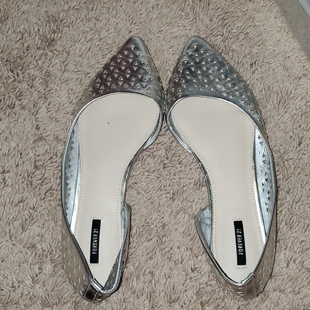 Brand new Forever 21 flats